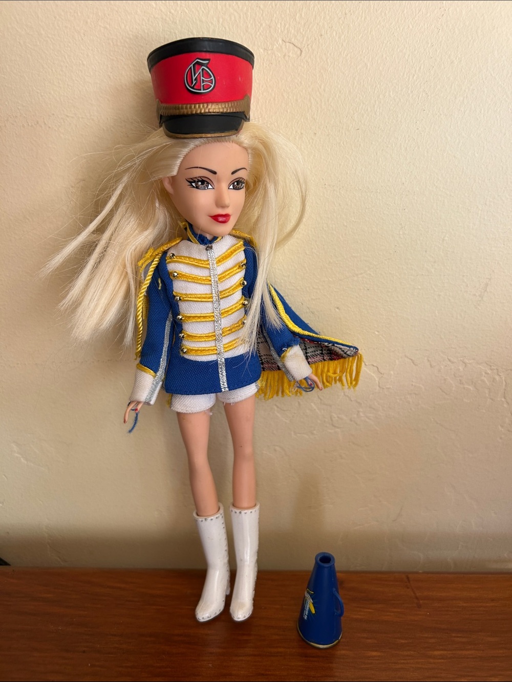 Gwen Stefani Doll Harajuku Hollaback Bananas Cheer Captain Marching Band